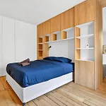 Quartier Les Marais 1 Bedroom With Netflix Appartamento *