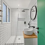 Quartier Les Marais 1 Bedroom With Netflix Appartamento *