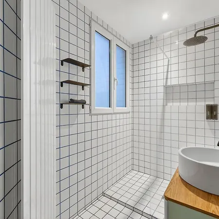 Quartier Les Marais 1 Bedroom With Netflix