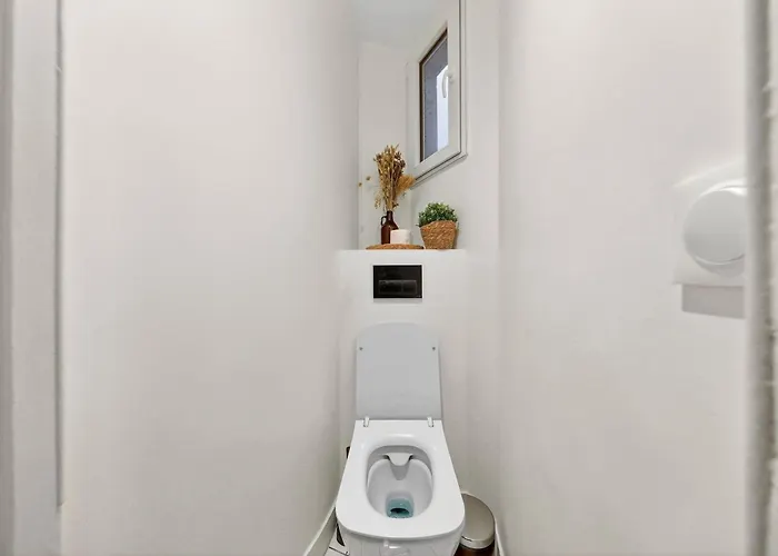 Quartier Les Marais 1 Bedroom With Netflix